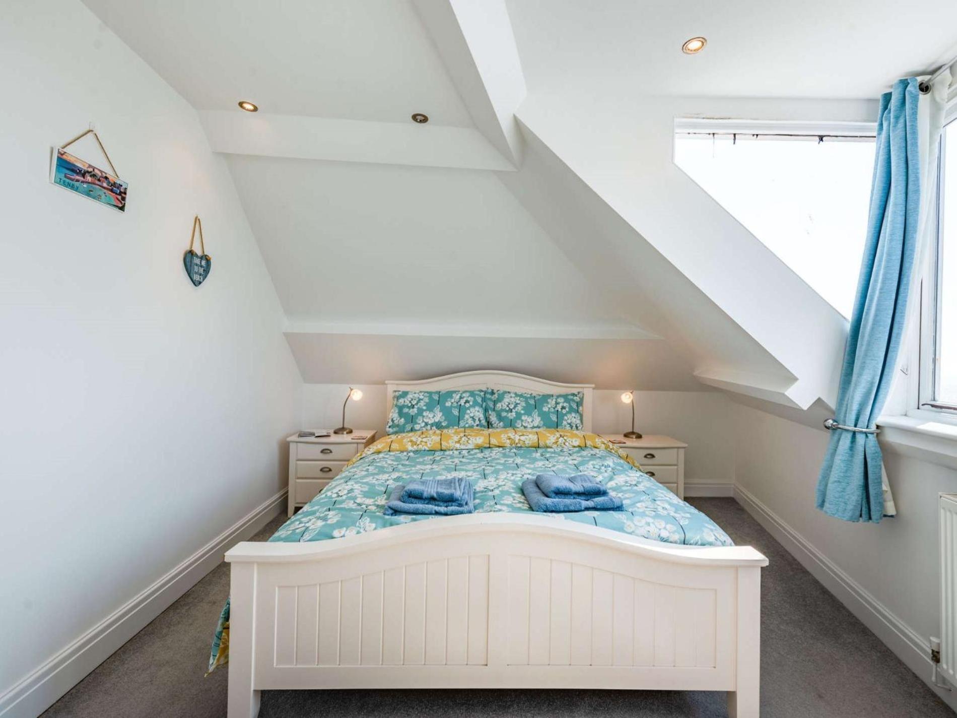 2 Bed In 87834 Tenby